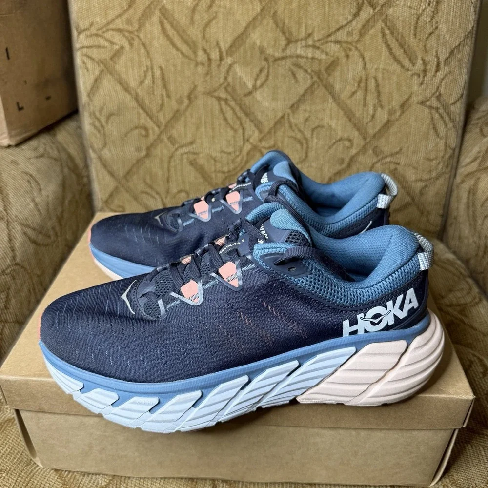 Hoka One One excellent pre